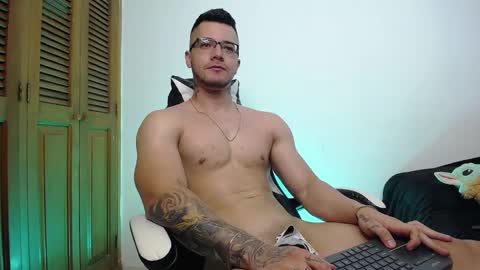 Snapshot of danteread chatting on 03-09-25, 03:43 danteread online show from 03-09-25, 03:43