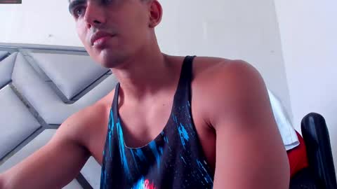 Snapshot of danterouxx chatting on 04-22-26, 06:53 Dante online show from 04-22-26, 06:53
