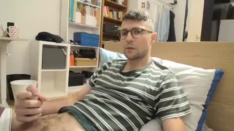 Daniel online show from 09-16-25, 03:02