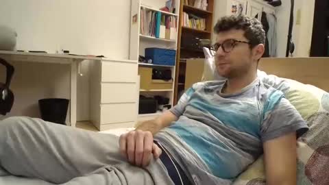 Daniel online show from 11-19-25, 05:57