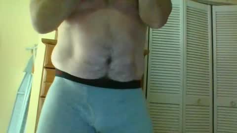 Snapshot of dantibb44 chatting on 12-27-24, 12:07 danny online show from 12-27-24, 12:07