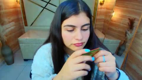 Dany online show from 11-23-25, 01:22