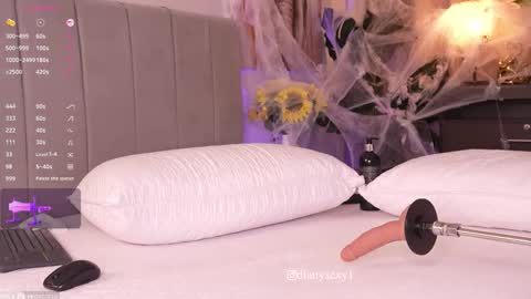 Snapshot of danysexy_ chatting on 10-18-25, 02:36 Diana IG dianysexy1 online show from 10-18-25, 02:36