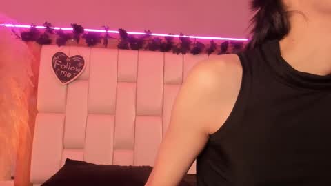 daphne_and_roger online show from 03-12-26, 11:05