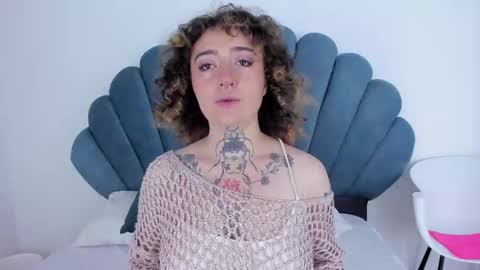 Snapshot of daphne_blunt chatting on 12-03-24, 03:41 Daphne Blunt online show from 12-03-24, 03:41