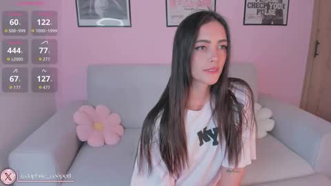 daphne_cooper1 online show from 02-20-26, 12:51