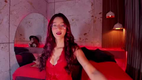 Daphne online show from 02-09-25, 11:47