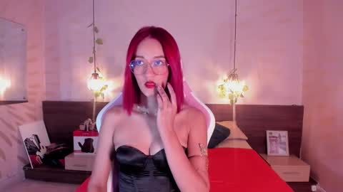 Daphne online show from 09-22-25, 03:08