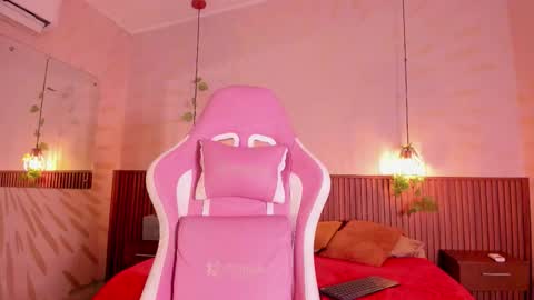 Daphne online show from 03-02-26, 05:08