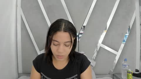 Snapshot of daphne_culeht chatting on 04-04-26, 01:08 daphne_culeht online show from 04-04-26, 01:08