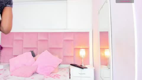 Snapshot of daphnelloyd chatting on 12-10-24, 07:11 Daphne online show from 12-10-24, 07:11