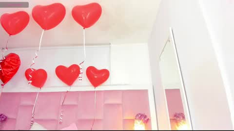 Snapshot of daphnelloyd chatting on 02-13-25, 02:45 Daphne online show from 02-13-25, 02:45