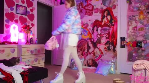 Daphne Madison online show from 02-06-25, 11:15