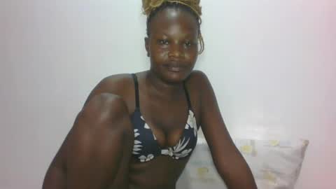 Snapshot of darberry21 chatting on 06-15-26, 04:25 ESTHER online show from 06-15-26, 04:25
