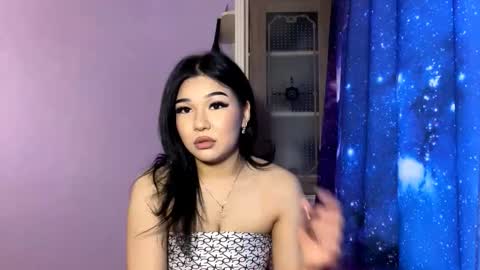 Snapshot of darceydavie chatting on 03-06-26, 02:24 Lina online show from 03-06-26, 02:24