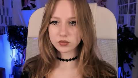 Snapshot of dariatate chatting on 09-11-25, 11:54 Daria Tate online show from 09-11-25, 11:54