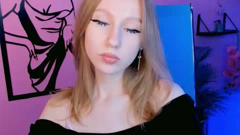 Snapshot of dariatate chatting on 10-14-25, 11:33 Daria Tate online show from 10-14-25, 11:33