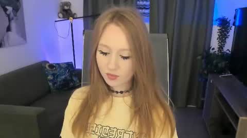 Snapshot of dariatate chatting on 07-09-26, 03:38 Daria Tate online show from 07-09-26, 03:38