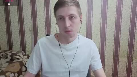 Snapshot of darienlarge chatting on 07-26-26, 03:14 darienlarge online show from 07-26-26, 03:14