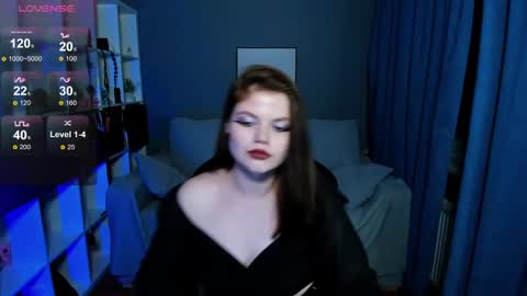 Dari the it woman online show from 02-18-25, 09:09