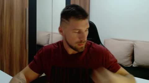 darius_94 online show from 02-19-26, 05:53