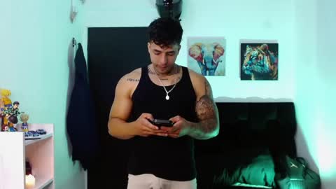 Snapshot of darius_phoenix chatting on 04-29-26, 06:47 Darius Phoenix online show from 04-29-26, 06:47