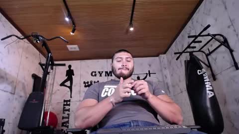 Snapshot of darius_wolfe chatting on 05-01-26, 11:15 Darius online show from 05-01-26, 11:15