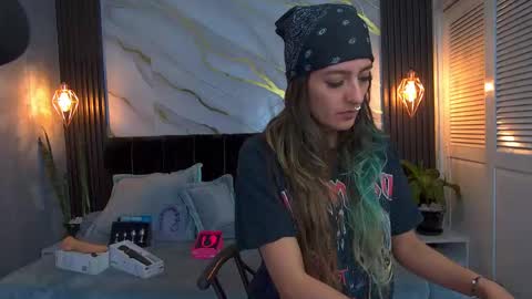 dark_dominika online show from 05-21-26, 01:07