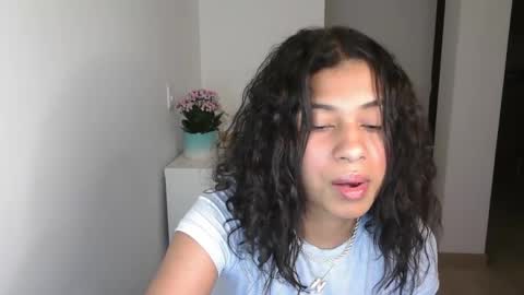 Snapshot of dark_enchantress_ chatting on 12-13-24, 12:42 Sofia online show from 12-13-24, 12:42