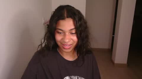 Snapshot of dark_enchantress_ chatting on 12-22-24, 04:50 Sofia online show from 12-22-24, 04:50