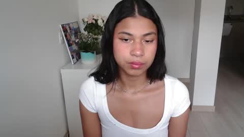 Snapshot of dark_enchantress_ chatting on 01-08-25, 09:01 Sofia online show from 01-08-25, 09:01