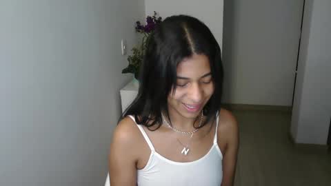 Snapshot of dark_enchantress_ chatting on 02-15-25, 04:03 Sofia online show from 02-15-25, 04:03