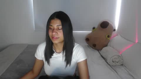 Snapshot of dark_enchantress_ chatting on 02-26-25, 09:48 Sofia online show from 02-26-25, 09:48