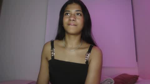 Snapshot of dark_enchantress_ chatting on 03-05-25, 12:59 Sofia online show from 03-05-25, 12:59