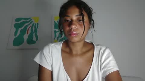 Snapshot of dark_enchantress_ chatting on 03-22-26, 04:05 Sofia online show from 03-22-26, 04:05