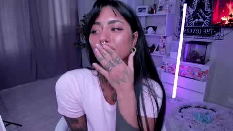 Snapshot of dark_flame23 chatting on 05-21-26, 10:22 Sabrina online show from 05-21-26, 10:22