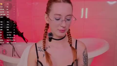 Snapshot of dark_lola_ chatting on 07-10-26, 02:38 Lola online show from 07-10-26, 02:38