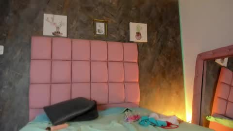 Snapshot of dark_luna1 chatting on 02-25-26, 09:46 dark_luna1 online show from 02-25-26, 09:46