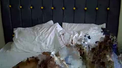 dark_petite_ online show from 04-21-26, 11:16