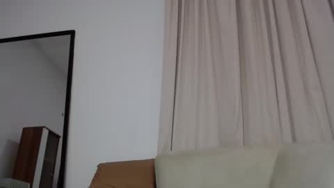 dark_qween online show from 05-10-26, 06:35