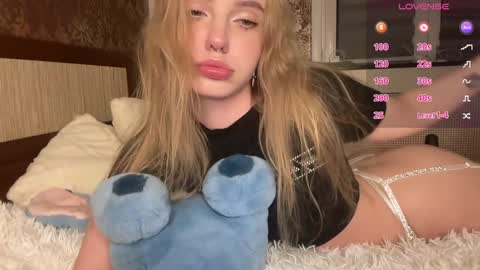 Snapshot of dark_side1213 chatting on 12-04-24, 07:45 Darkside online show from 12-04-24, 07:45