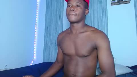 Snapshot of dark_stallionx chatting on 11-01-25, 07:43 Chris online show from 11-01-25, 07:43