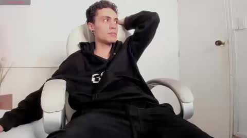 dark_sun333 online show from 09-23-25, 12:02