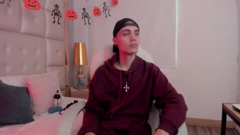 dark_sun333 online show from 10-26-25, 08:59