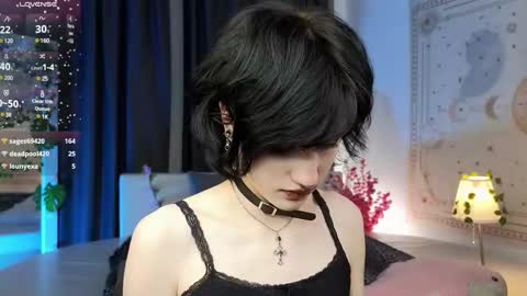 Snapshot of dark_vamp_ chatting on 03-01-25, 03:27 Vamp online show from 03-01-25, 03:27