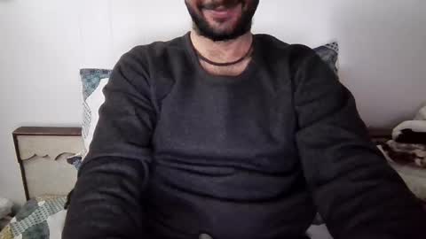 Snapshot of darkbud03 chatting on 12-20-25, 06:42 just a guy online show from 12-20-25, 06:42