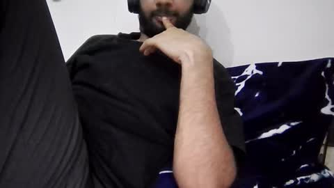 Snapshot of darkbud03 chatting on 03-09-26, 07:51 just a guy online show from 03-09-26, 07:51