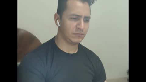 Snapshot of darkking_dk chatting on 10-27-25, 05:11 Dark King online show from 10-27-25, 05:11