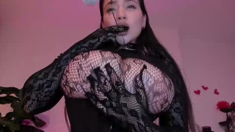 darknes_lilith18 online show from 02-25-26, 11:36