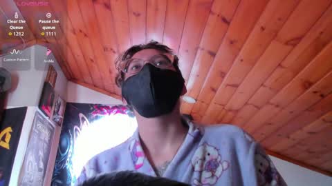 Snapshot of darkness_joones chatting on 04-29-26, 05:06 Darkness online show from 04-29-26, 05:06